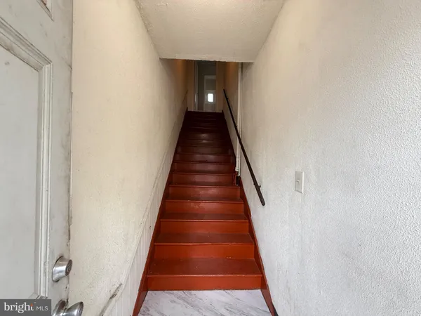 $1,200 | 5307 York Road, Baltimore, MD 21212