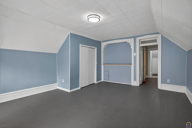 $194,900 | 525 Iowa Avenue, Holton, KS 66436