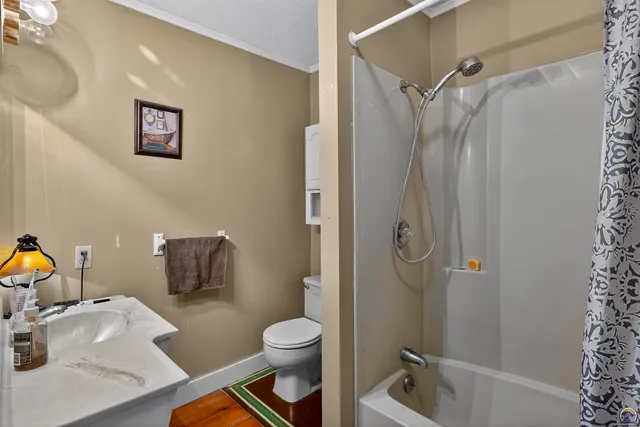 $194,900 | 525 Iowa Avenue, Holton, KS 66436