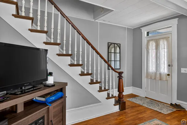 $194,900 | 525 Iowa Avenue, Holton, KS 66436