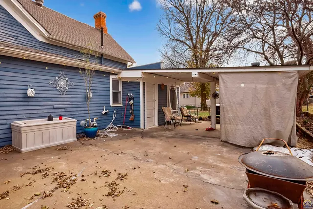 $194,900 | 525 Iowa Avenue, Holton, KS 66436