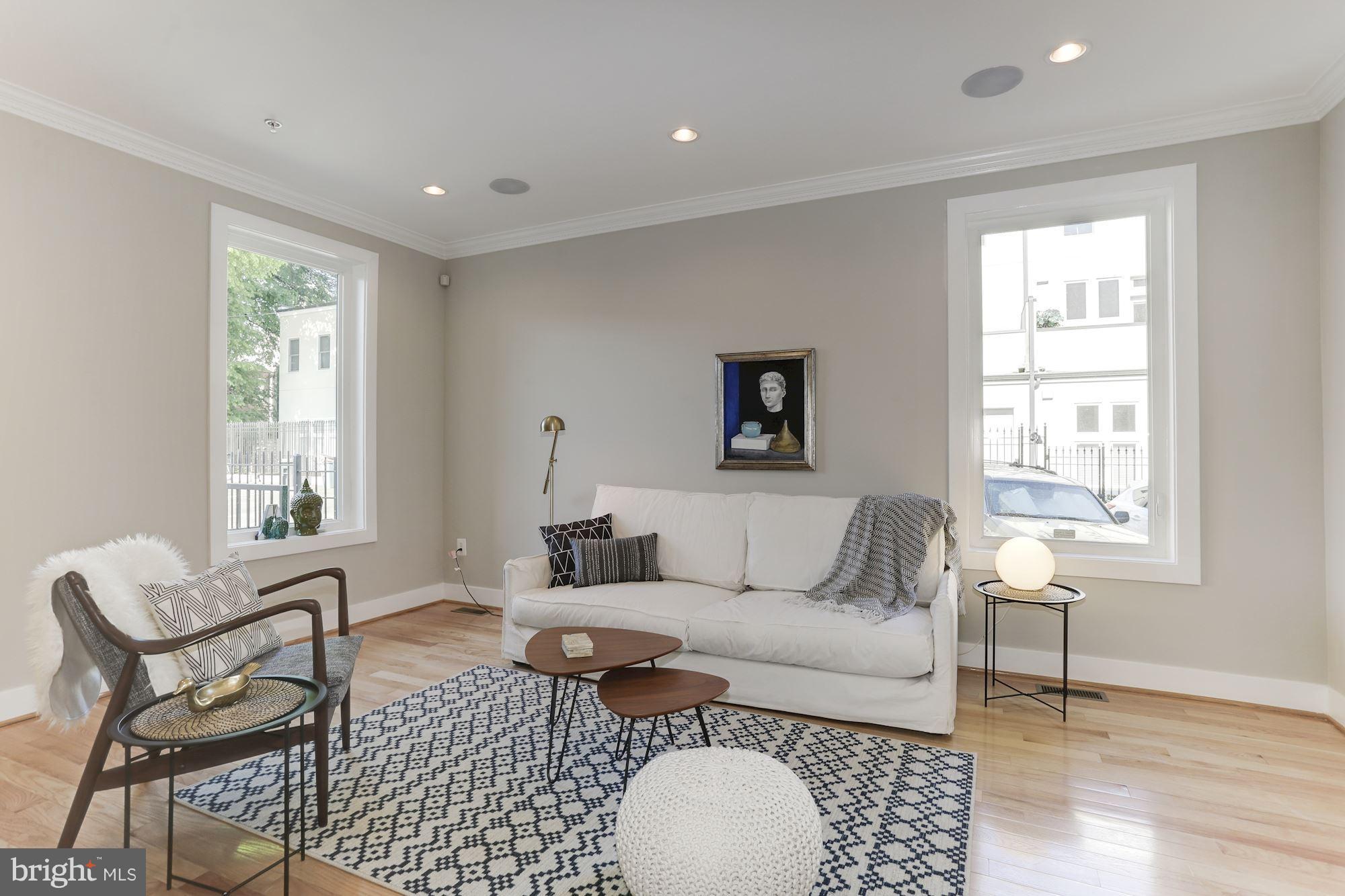 411 Ridge Street Northwest, Unit 1 Washington, DC 20001 - Photo 7 of 19 Living Room
