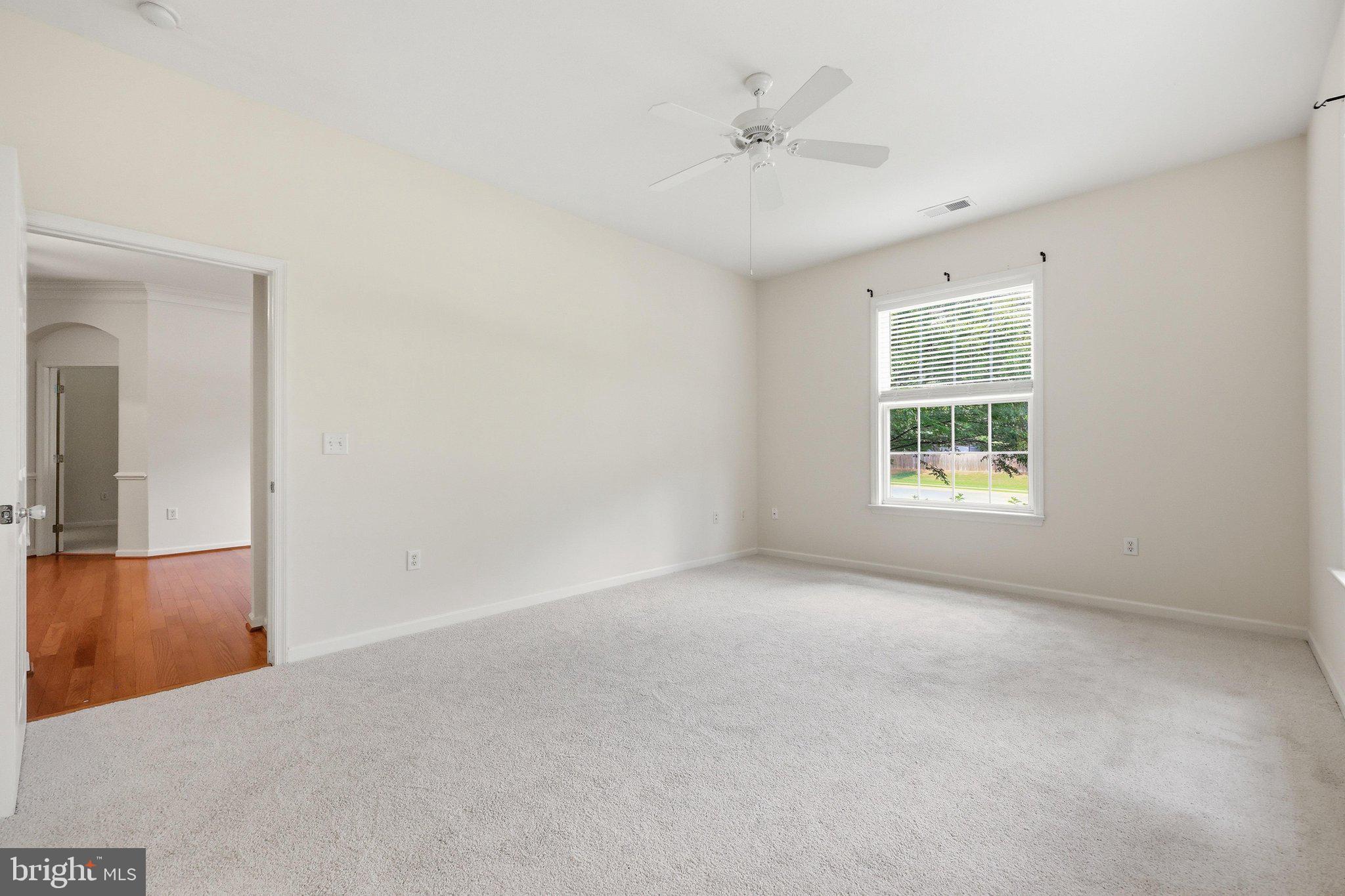 7 Booth Street, Unit 110 Gaithersburg, MD 20878 - Photo 33 of 50