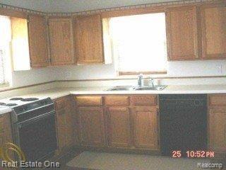 2225 7 Mile Road South Lyon, MI 48178 - Photo 10 of 17 7 mile kitchen