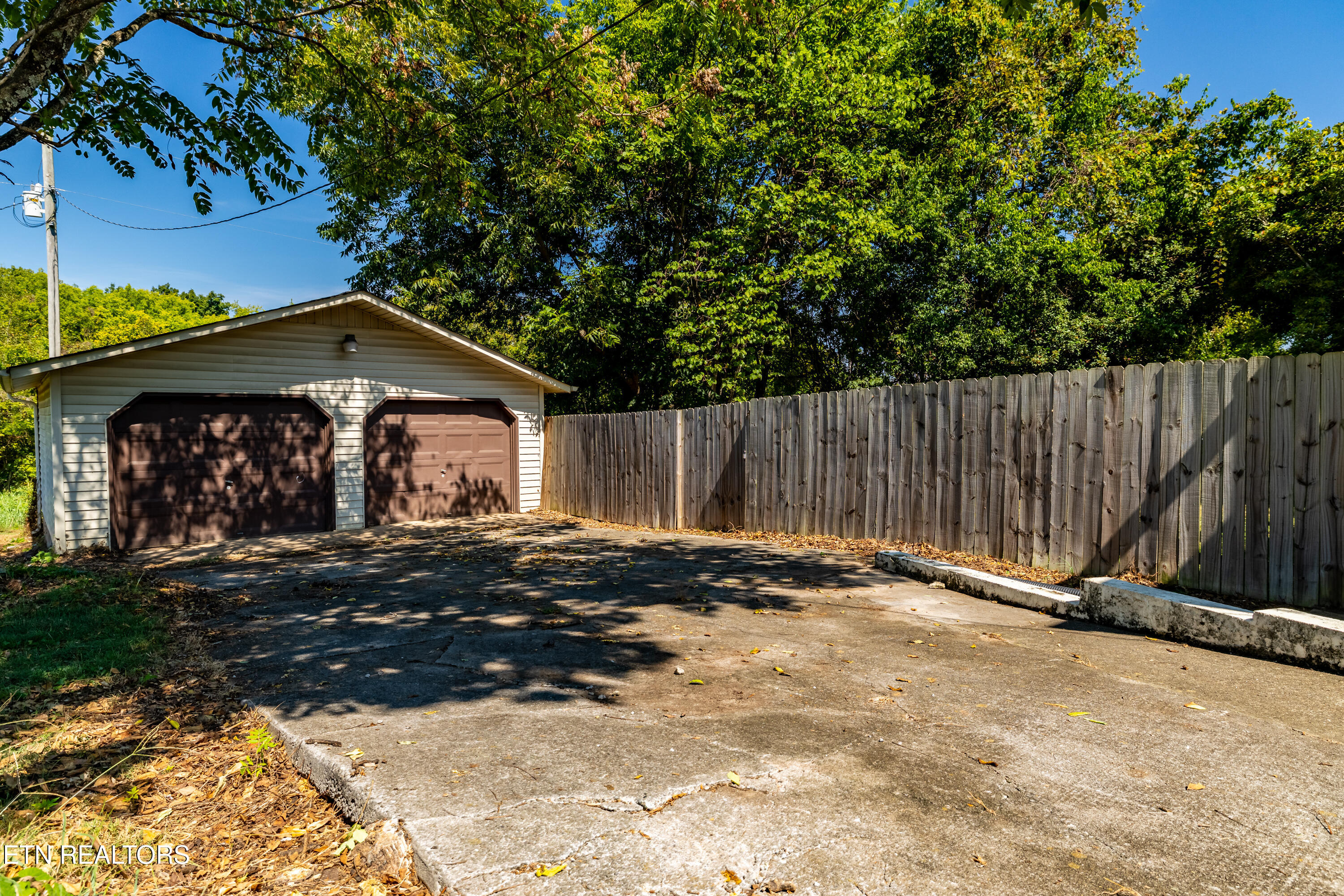 523 East Lincoln Road Alcoa, TN 37701 - Photo 42 of 44 523ELincolnRd-43