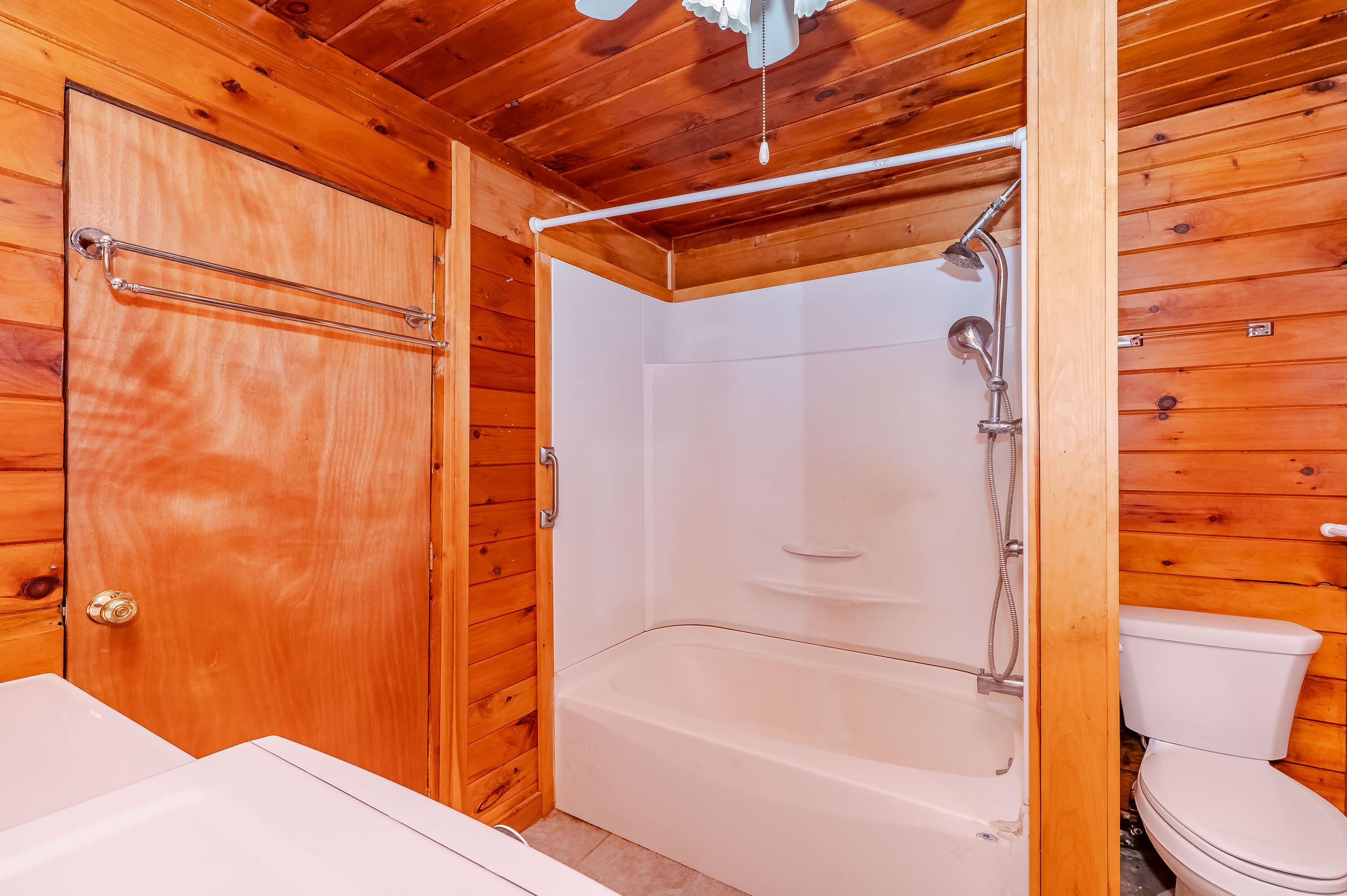 328 County Road Acton, ME 04001 - Photo 19 of 39 Full Bathroom