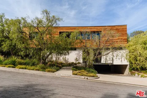 $11,495,000 | 17731 Calle De Palermo, Pacific Palisades, CA 90272