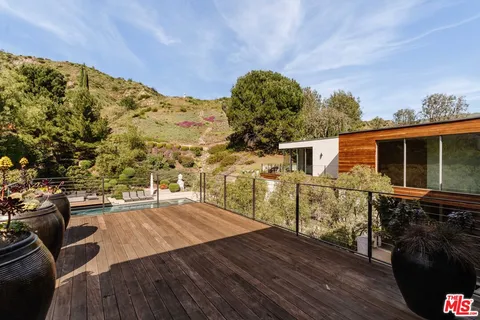 $11,495,000 | 17731 Calle De Palermo, Pacific Palisades, CA 90272