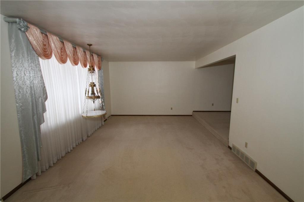 219 Hulton Road Penn Hills, PA 15147 - Photo 12 of 25 Gallery Image 12