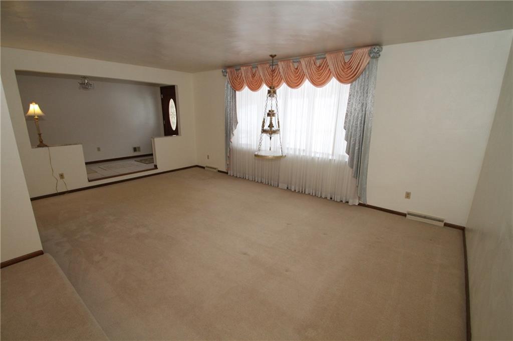 219 Hulton Road Penn Hills, PA 15147 - Photo 15 of 25 Gallery Image 15