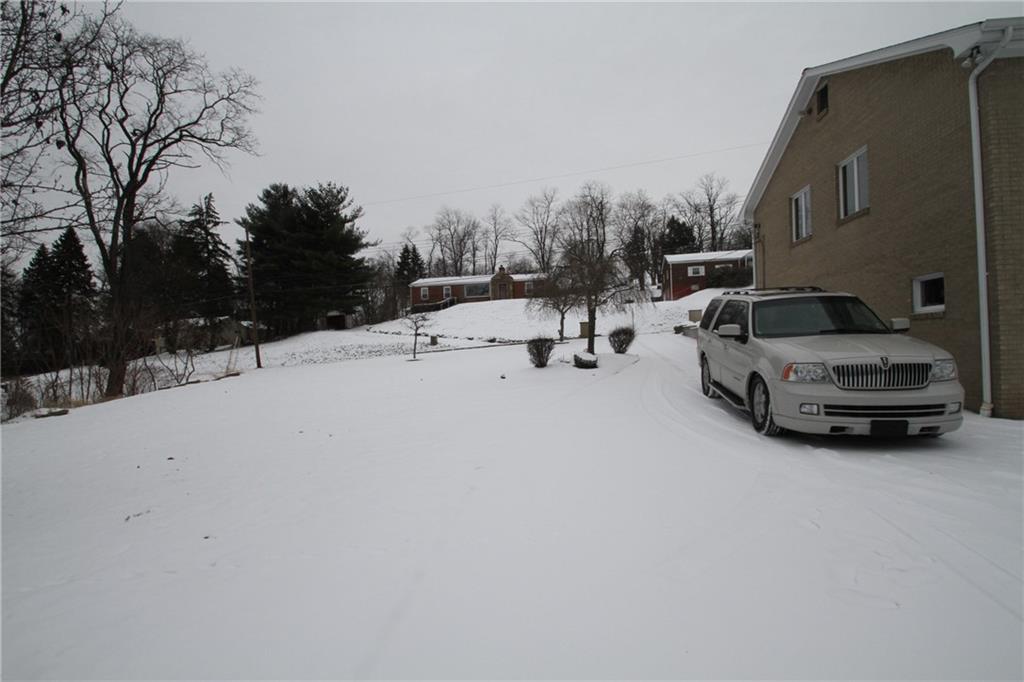 219 Hulton Road Penn Hills, PA 15147 - Photo 5 of 25 Gallery Image 5