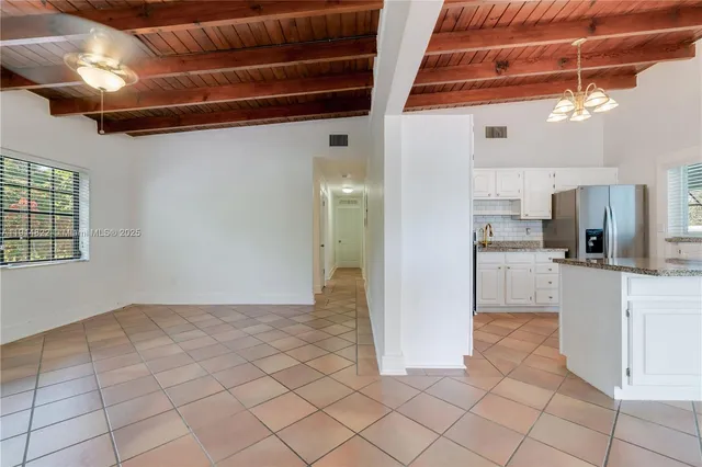 $3,500 | 10621 Southwest 111th Street, Miami, FL 33176