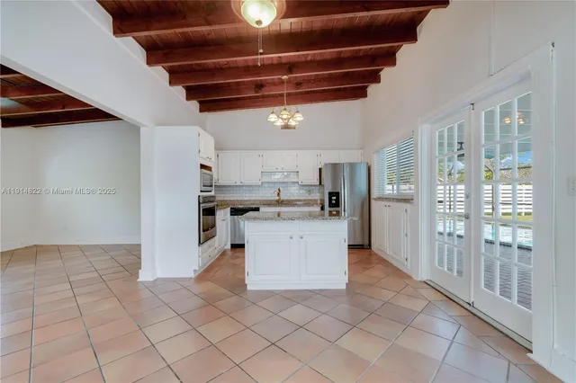 $3,500 | 10621 Southwest 111th Street, Miami, FL 33176