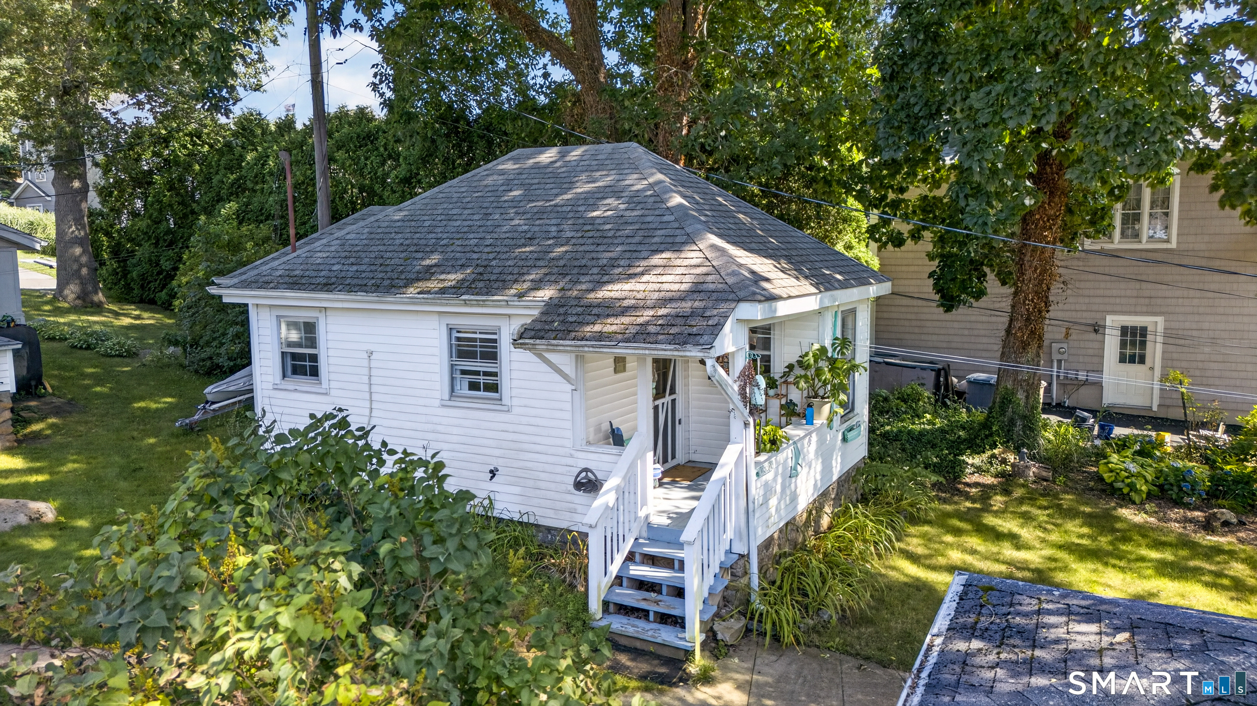 190 Giants Neck Road East Lyme, CT 06357 - Photo 16 of 26 Gallery Image 16