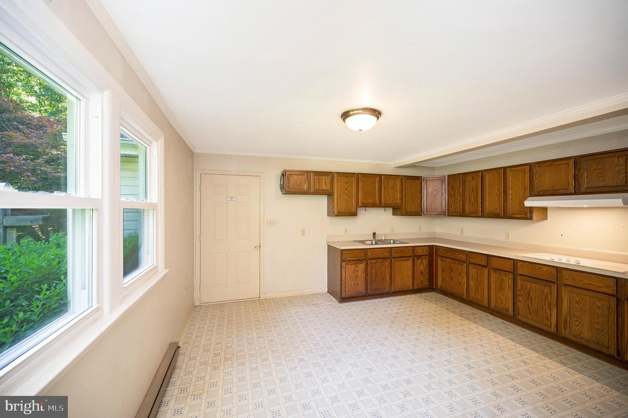 13824 Marsh Road Sumerduck, VA 22742 - Photo 15 of 33 Kitchen With Entry door to garage