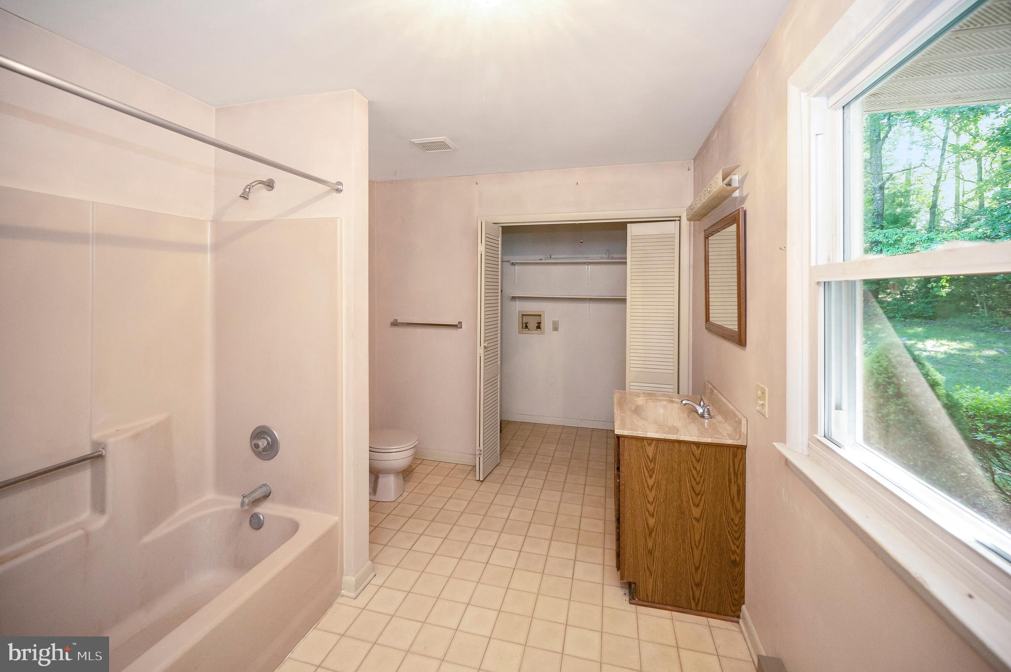 13824 Marsh Road Sumerduck, VA 22742 - Photo 21 of 33 Bathroom