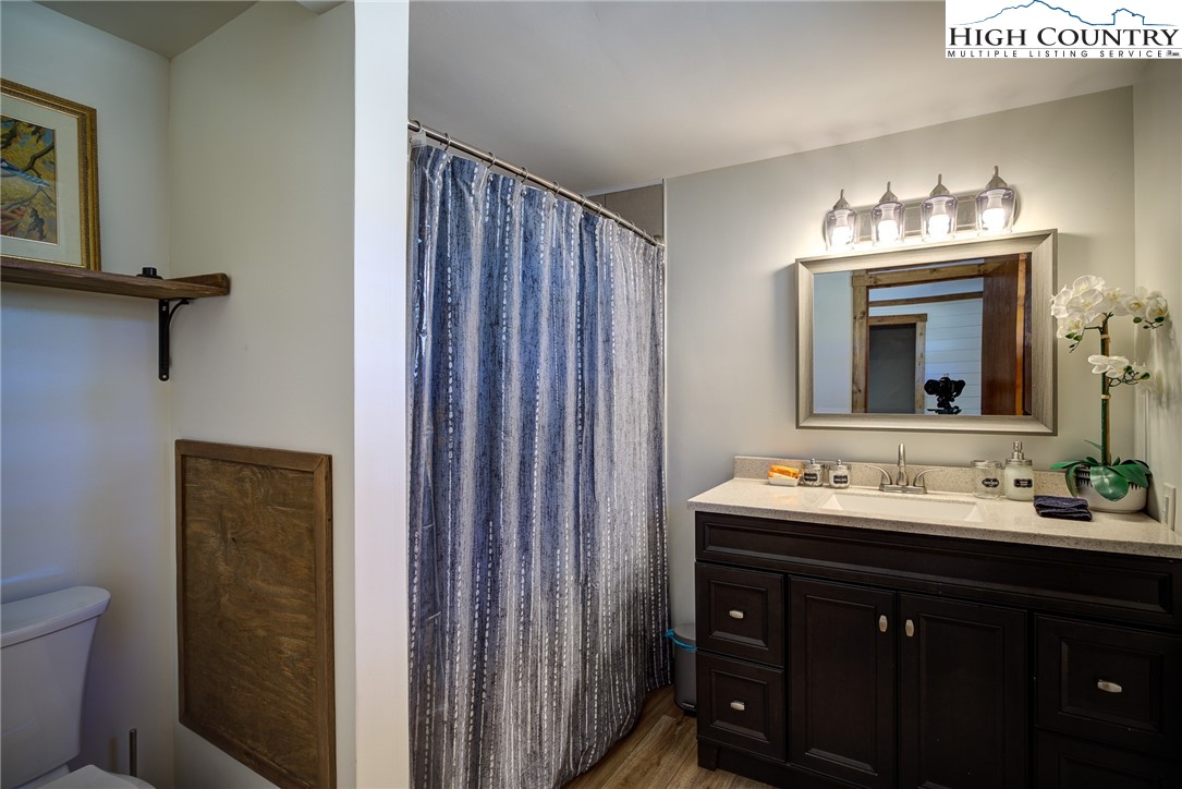 1021 Old Jonas Ridge Road Newland, NC 28657 - Photo 26 of 32 Gallery Image 26