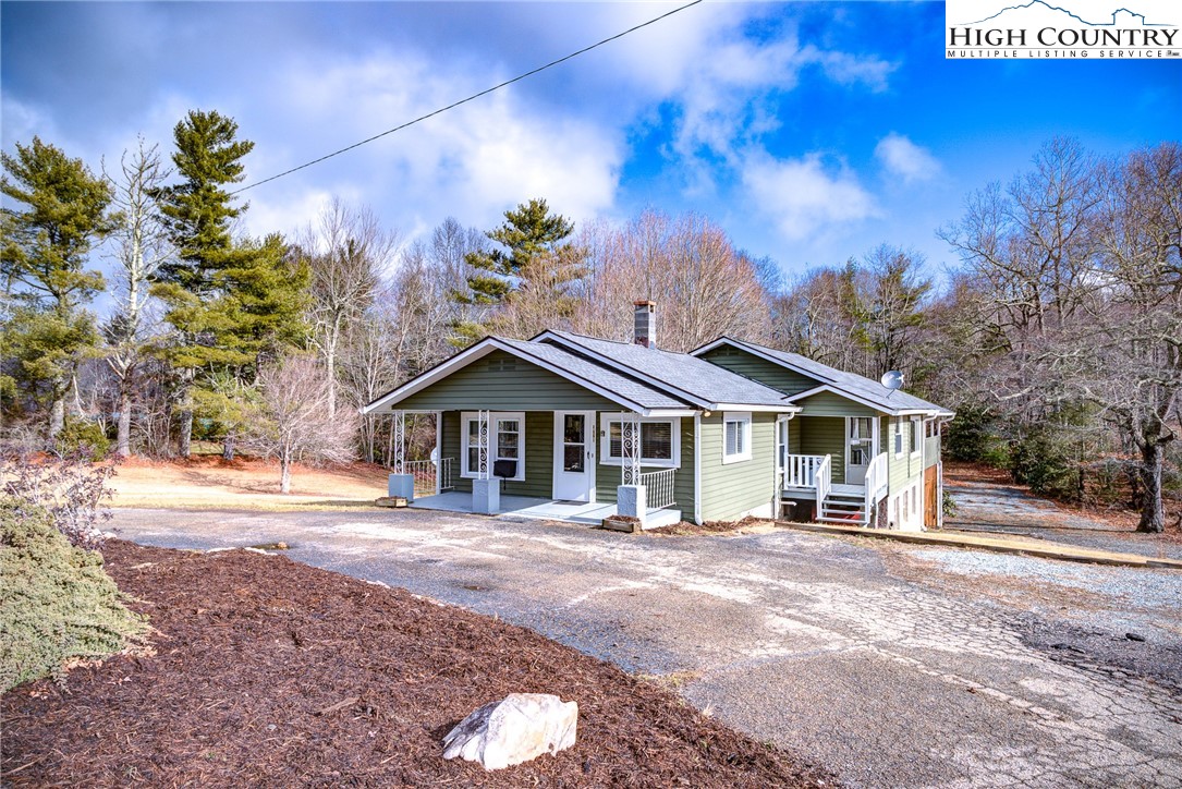 1021 Old Jonas Ridge Road Newland, NC 28657 - Photo 3 of 32 Gallery Image 3