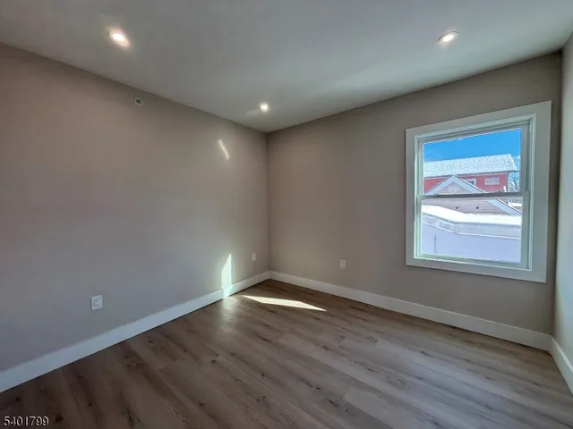 $2,595 | 136 Elm Street, Unit 603, Newark, NJ 07105