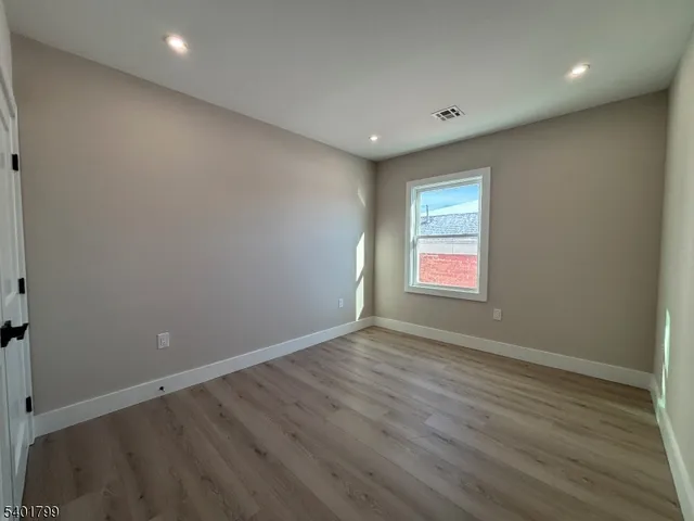 $2,595 | 136 Elm Street, Unit 603, Newark, NJ 07105