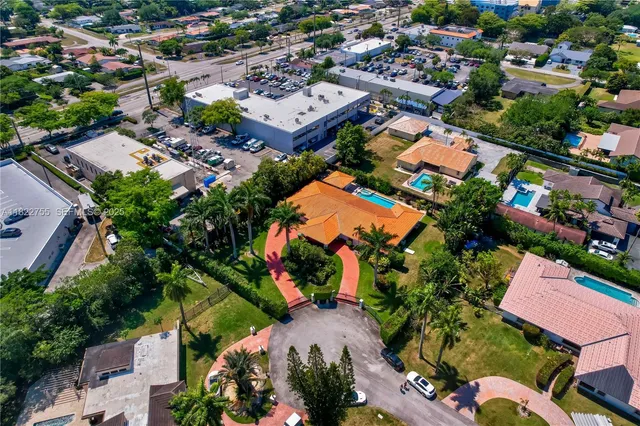$1,799,990 | 7080 Southwest 98th Avenue, Miami, FL 33173