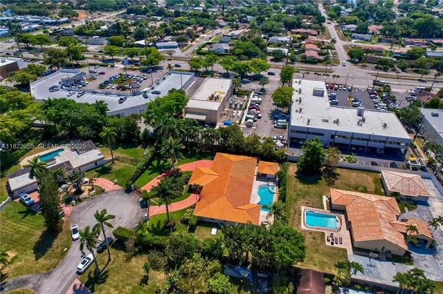 $1,799,990 | 7080 Southwest 98th Avenue, Miami, FL 33173