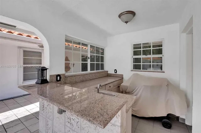 $1,799,990 | 7080 Southwest 98th Avenue, Miami, FL 33173