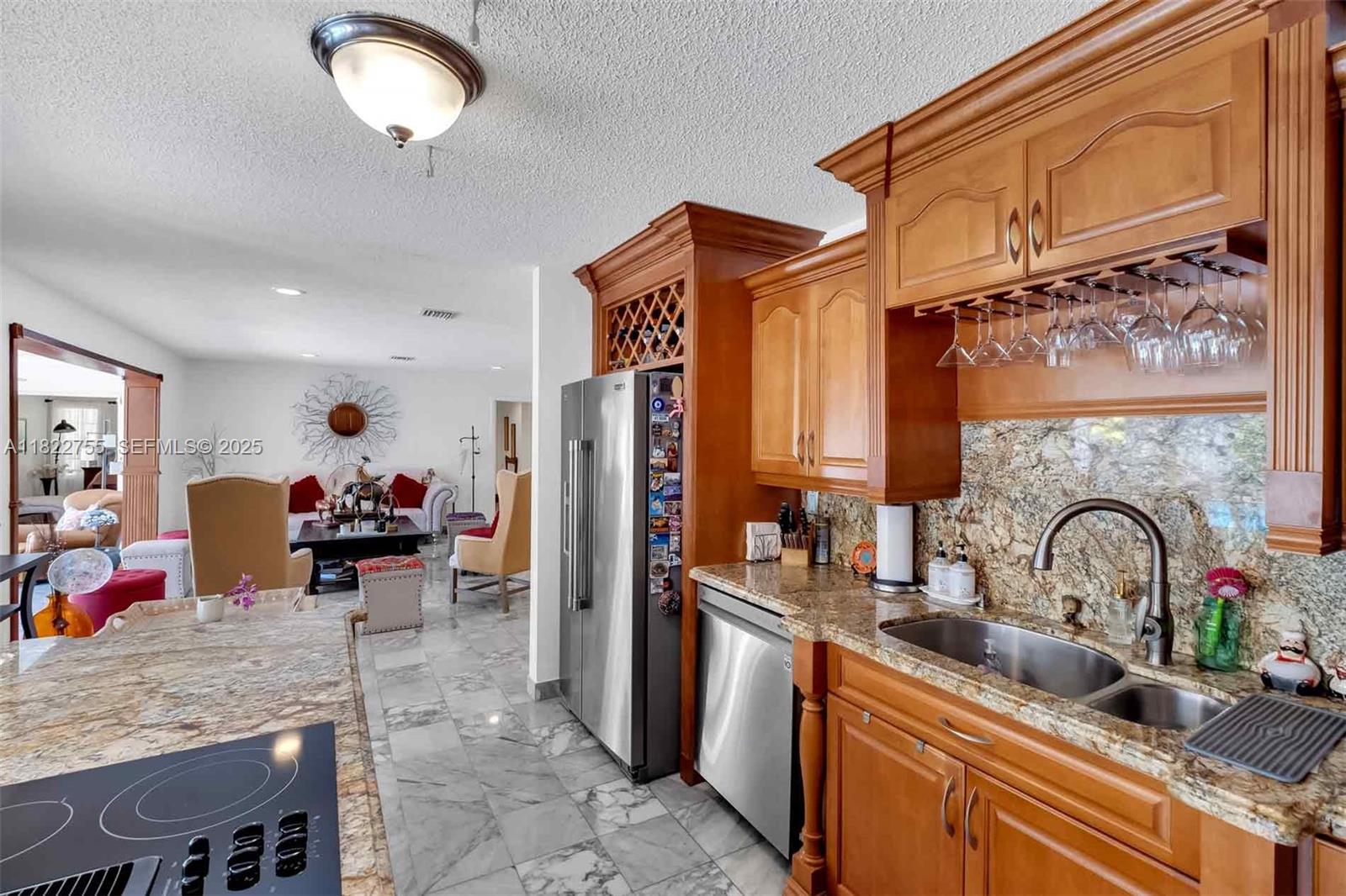 7080 Southwest 98th Avenue Miami, FL 33173 - Photo 33 of 48