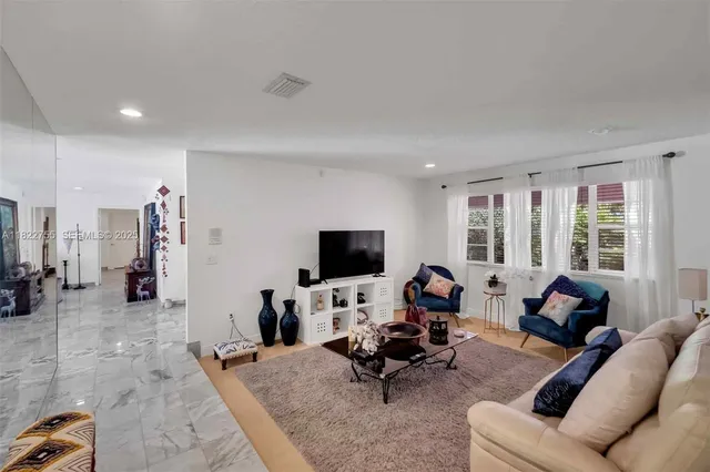 $1,799,990 | 7080 Southwest 98th Avenue, Miami, FL 33173