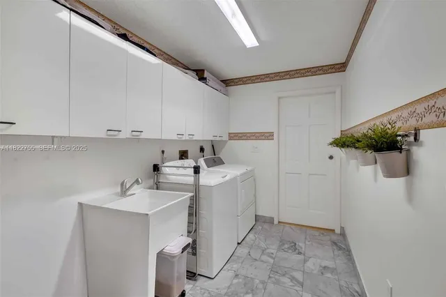 $1,799,990 | 7080 Southwest 98th Avenue, Miami, FL 33173