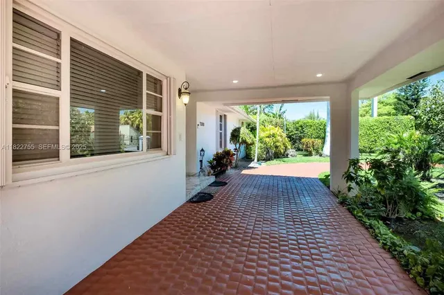 $1,799,990 | 7080 Southwest 98th Avenue, Miami, FL 33173