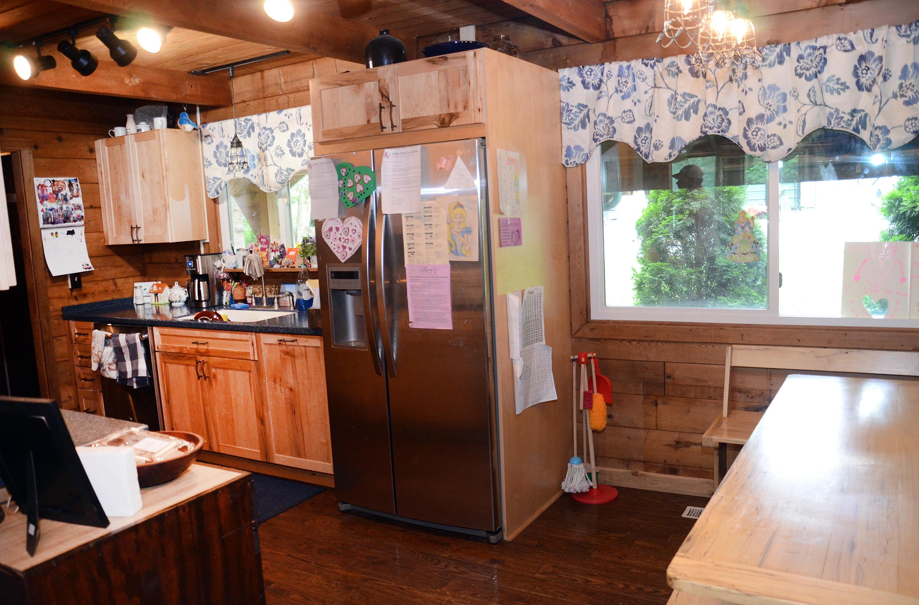 6608 Kings Ridge Road Newcomerstown, OH 43832 - Photo 8 of 47