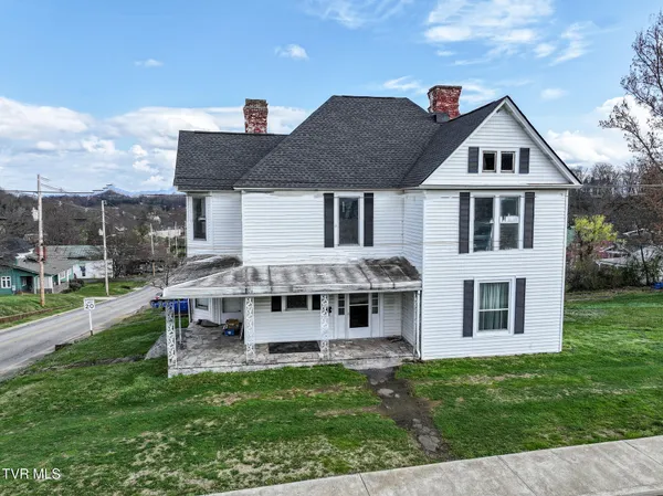 $375,000 | 301 South Irish Street, Greeneville, TN 37743