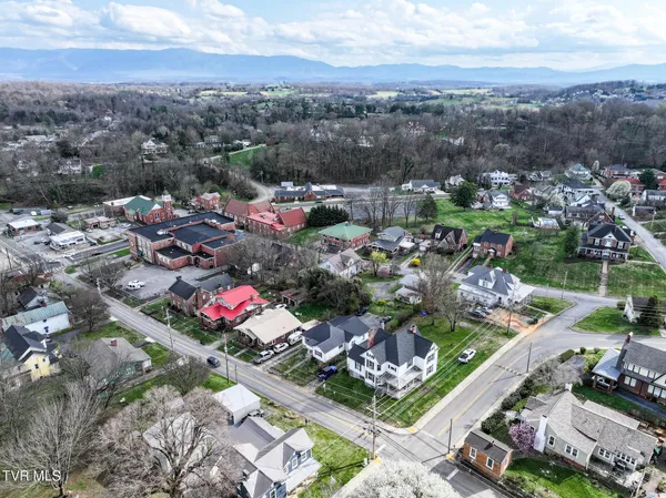 $375,000 | 301 South Irish Street, Greeneville, TN 37743