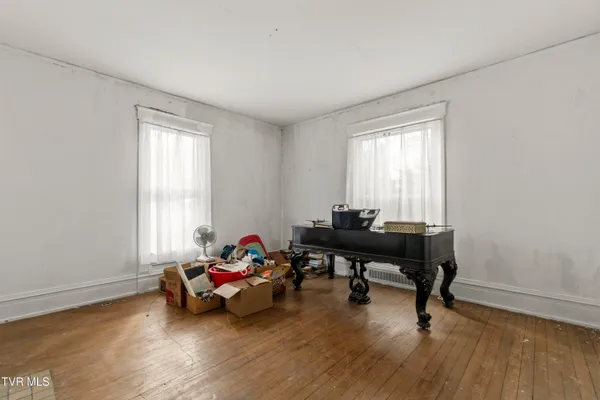 $375,000 | 301 South Irish Street, Greeneville, TN 37743