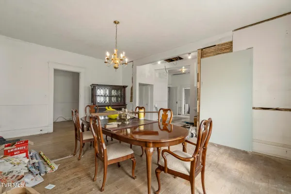 $375,000 | 301 South Irish Street, Greeneville, TN 37743