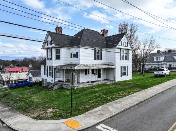 $375,000 | 301 South Irish Street, Greeneville, TN 37743