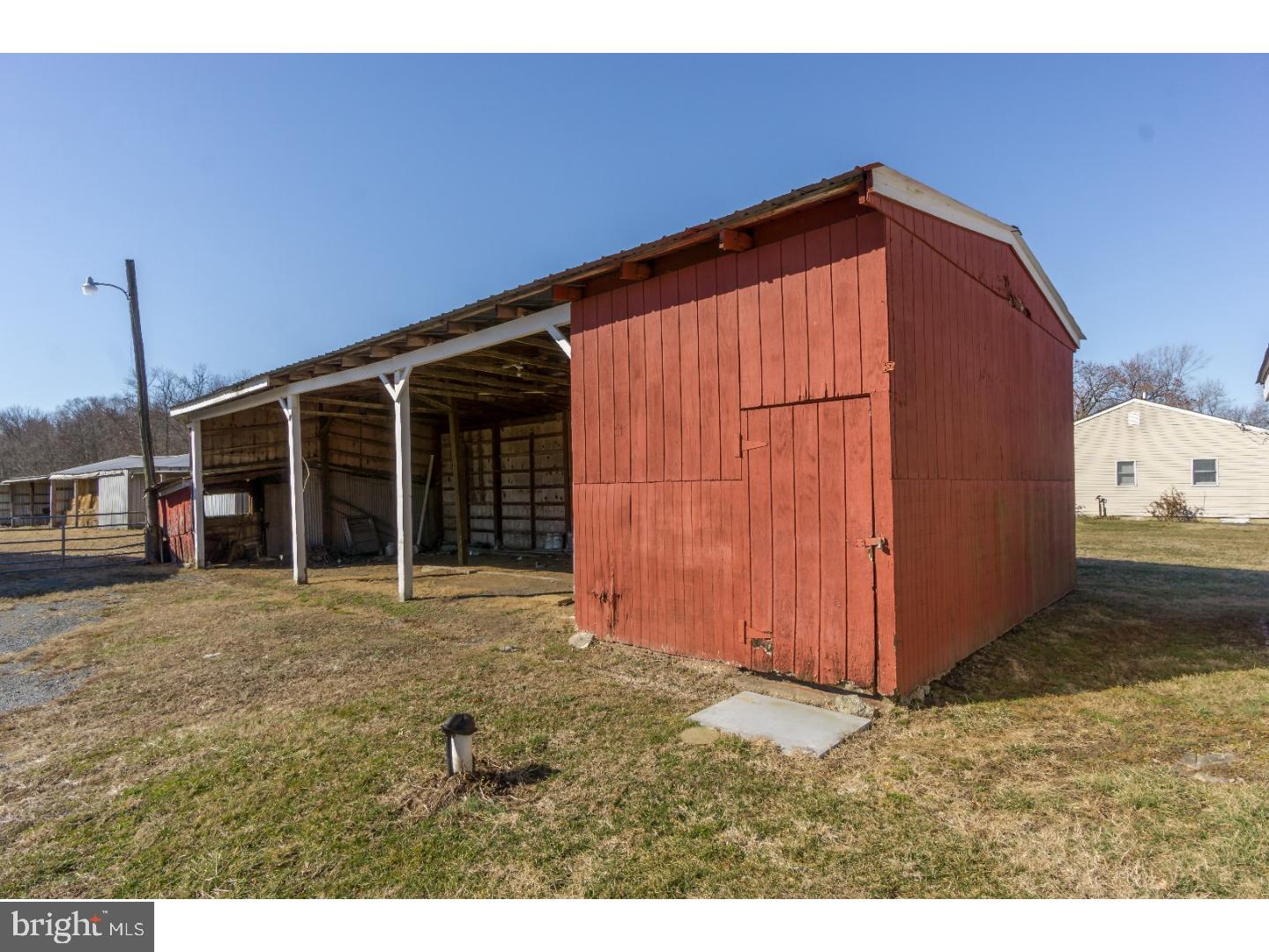 6070 Summit Bridge Road Townsend, DE 19734 - Photo 12 of 17 Storage Shed