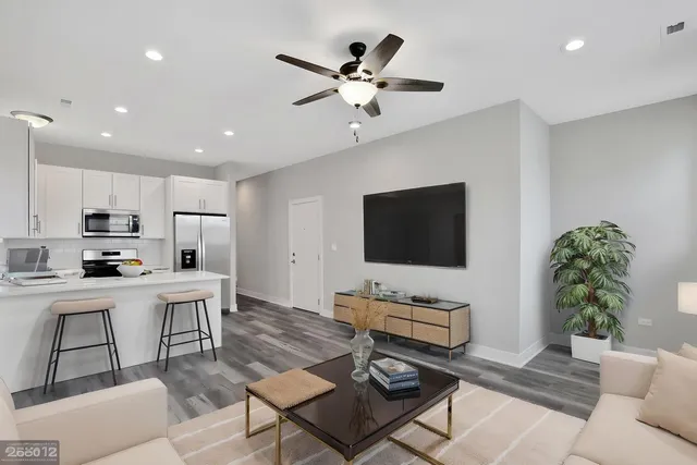 $829,000 | 6349 South Maryland Avenue, Chicago, IL 60637