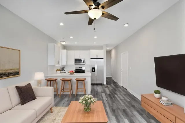 $829,000 | 6349 South Maryland Avenue, Chicago, IL 60637