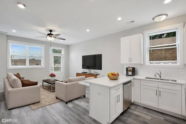 $829,000 | 6349 South Maryland Avenue, Chicago, IL 60637