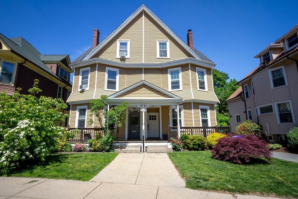 287 Walnut Avenue Boston, MA 02119 - Photo 2 of 31