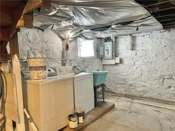 $169,000 | 463 East Street, Buffalo, NY 14207