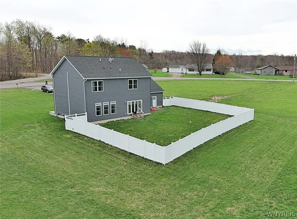 $499,000 | 3194 Pleasant Avenue, Hamburg, NY 14075