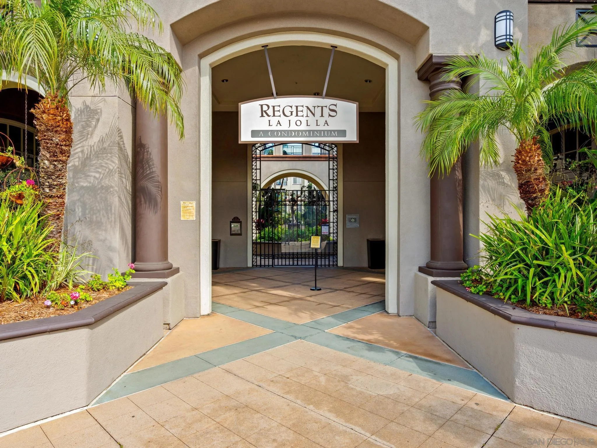 9263 Regents Road, Unit B302 La Jolla, CA 92037 - Photo 12 of 30 Gallery Image 12