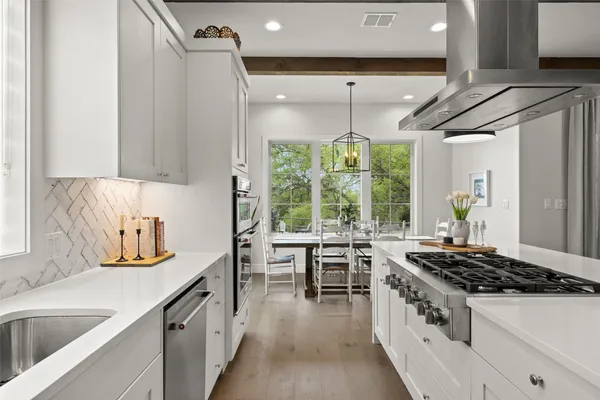 $5,500 | 19601 Flying J Boulevard, Unit 16, Spicewood, TX 78669