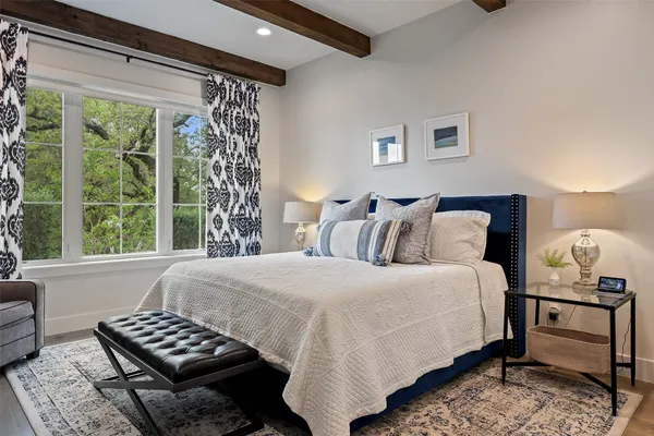 $5,500 | 19601 Flying J Boulevard, Unit 16, Spicewood, TX 78669