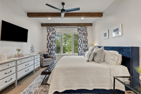 $5,500 | 19601 Flying J Boulevard, Unit 16, Spicewood, TX 78669