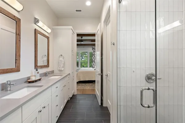 $5,500 | 19601 Flying J Boulevard, Unit 16, Spicewood, TX 78669