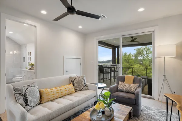 $5,500 | 19601 Flying J Boulevard, Unit 16, Spicewood, TX 78669